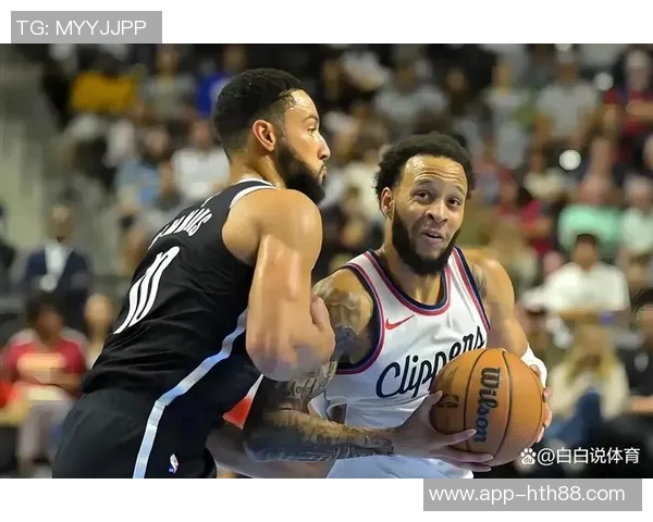 孙兴慜携快船定制球衣展现笑容梦幻联动引发球迷热议